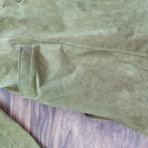 100% Leather Coat - Picture 3 of 12